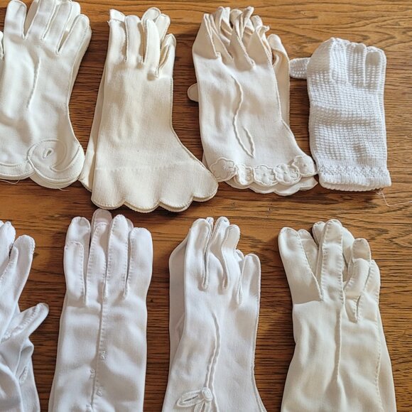 12 Pairs of Vintage Cotton Gloves - Picture 1 of 9